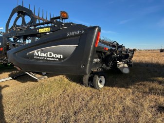 2014 MACDON FD75 CLAAS - Image 0