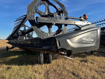 2014 MACDON FD75 CLAAS - Image 1