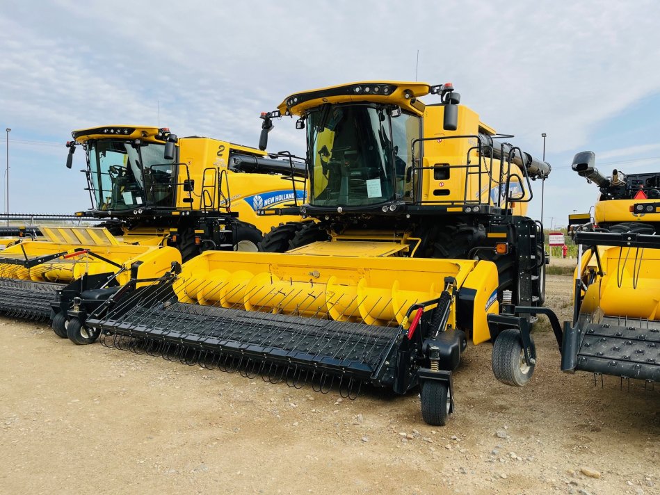 NEW HOLLAND CR9.90Z 307 Sep Hrs 7M2081033 103435