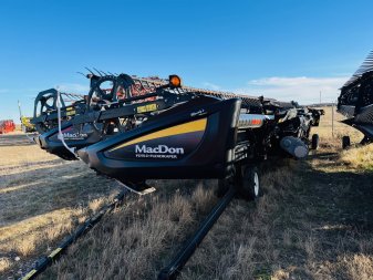 2016 MACDON FD75-40 - Image 0