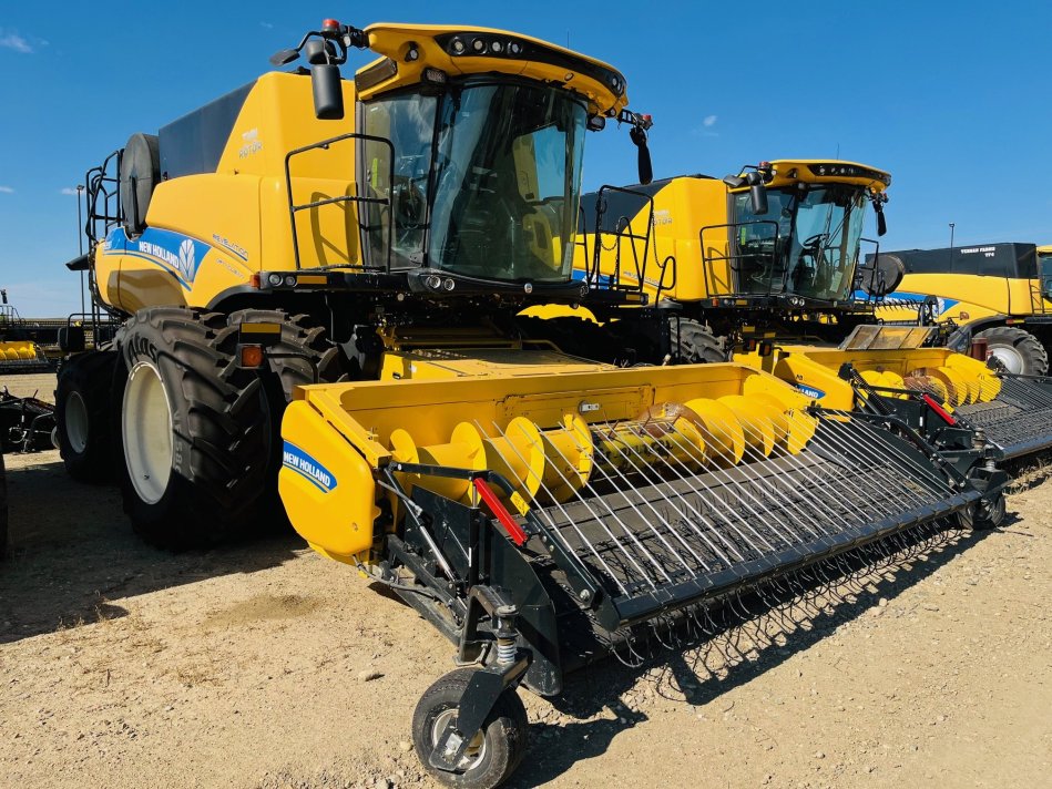 NEW HOLLAND CR9.90Z 597 Sep Hrs 7M2045021 103390