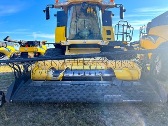 2004 NEW HOLLAND CX860Z 2365 Sep Hrs - Image 0