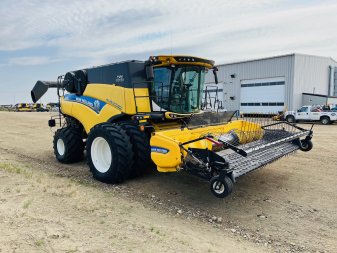 2017 NEW HOLLAND CR10.90Z 1228 Sep Hrs - Image 0