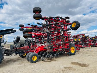 2021 BOURGAULT 3335-66 - Image 2