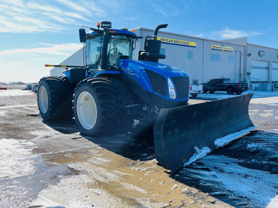 NEW HOLLAND T9.565 1235 Eng Hrs JEEZ9565ANF603200 108576