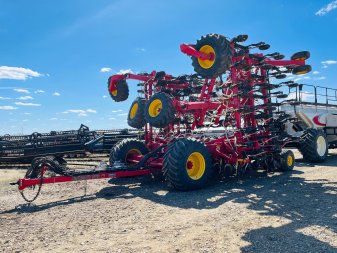 2019 BOURGAULT 3320-66 XTC - Image 0