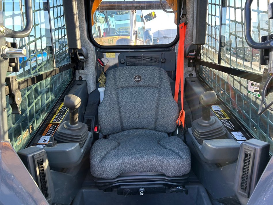 JD 332G 462 Eng Hrs 1T0332GMTMF397913 131151