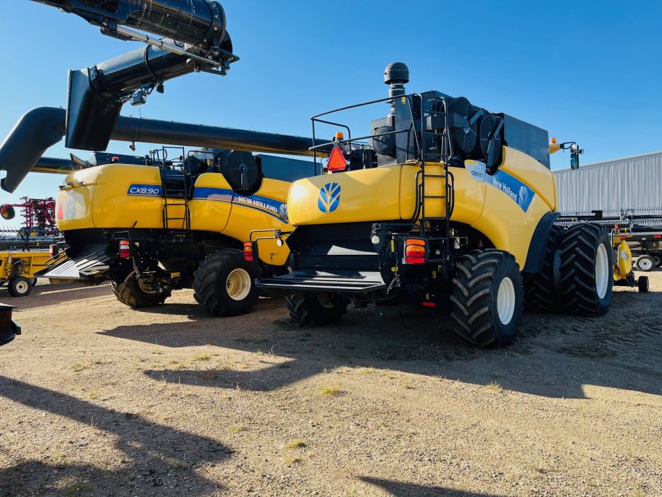 NEW HOLLAND CR9090 2389 SEP HRS 751830013 131469
