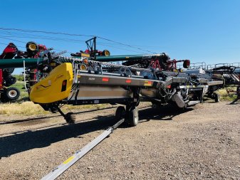 2023 MACDON/NH FD250G - Image 0