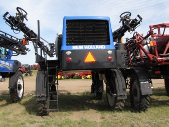2011 NEW HOLLAND SP240F 100