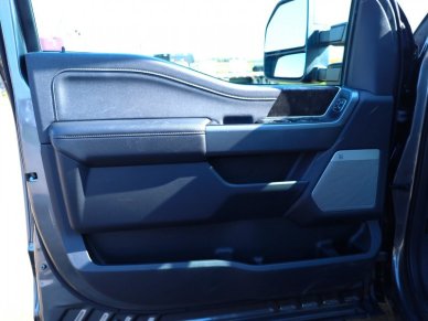 2023 Ford F-350 Super Duty Lariat  - Leather Seats - Image 6