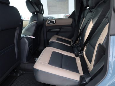 2024 Ford Bronco Wildtrak  - Leather Seats - Image 9