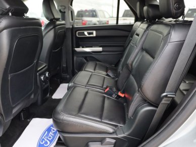 2020 Ford Explorer XLT  - Heated Seats - Power Trunk - Image 9