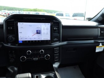 2024 Ford F-150 XLT  - Leather Seats - Premium Audio - Image 13