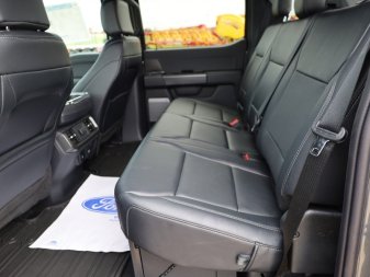 2024 Ford F-150 XLT  - Leather Seats - Premium Audio - Image 9