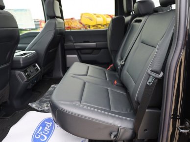2024 Ford F-150 Lariat  - Leather Seats - Sunroof - Image 9