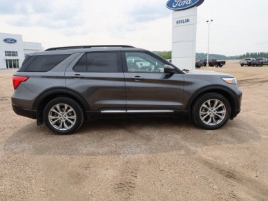 2020 Ford Explorer XLT  - Heated Seats - Navigation - Image 2