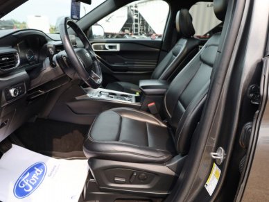 2020 Ford Explorer XLT  - Heated Seats - Navigation - Image 7