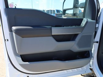 2024 Ford F-250 Super Duty XLT  - Running Boards - Image 6