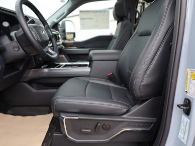 2024 Ford F-350 Super Duty Lariat  - Leather Seats - Image 7