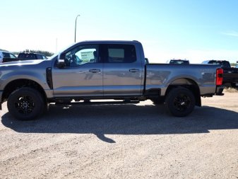 2024 Ford F-250 Super Duty XLT  - Premium Audio - Image 5