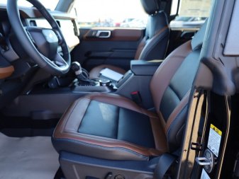 2024 Ford Bronco Outer Banks  - Leather Seats - Image 7