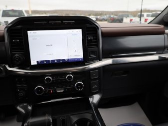 2022 Ford F-150 Lariat  - Navigation - Sunroof - Image 13