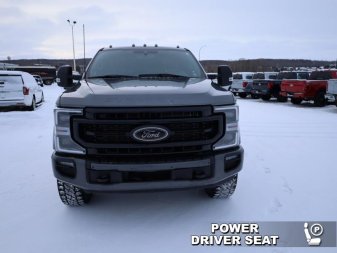 2022 Ford F-350 Super Duty Lariat  - Power Stroke - Image 3