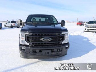 2022 Ford F-350 Super Duty XLT  - Power Stroke - Image 3