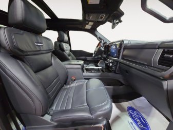 2025 Ford F-350 Super Duty PLATINUM  - Moonroof - Image 14