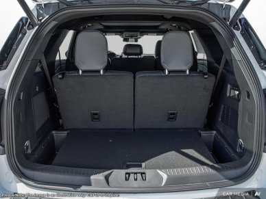 2025 Ford Explorer ST - Image 6