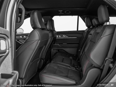 2025 Ford Explorer ST - Image 20