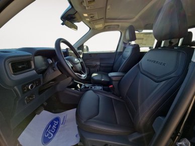 2025 Ford Maverick Lariat  - Sunroof - Tow Package - Image 8
