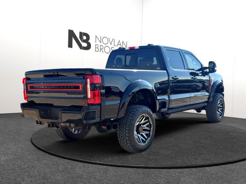 Ford F-350 Super Duty Harley Davidson 1FT8W3BM9SEC82115 125360