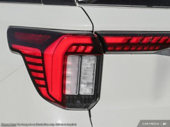 2025 Ford Explorer Platinum  - Leather Seats - Image 10