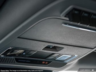 2025 Ford F-350 Super Duty LARIAT  - Moonroof - Image 17