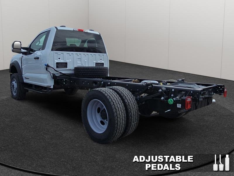 Ford F-600 Super Duty DRW XLT  - Diesel Engine 1FDFF6LT3SDA08747 121086