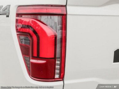 2025 Ford F-150 Lariat - Image 10