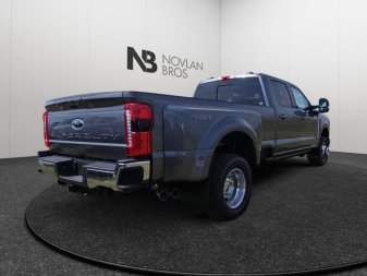2025 Ford F-350 Super Duty LARIAT  - Moonroof - Image 5