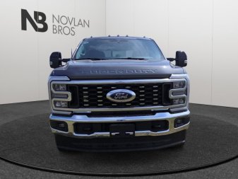 2025 Ford F-350 Super Duty LARIAT  - Moonroof - Image 6