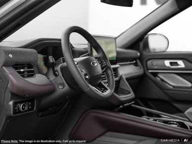 2025 Ford Explorer Platinum  - Sunroof -  Cooled Seats - Image 10