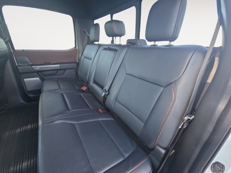 Ford F-150 Lariat  - Navigation - Heated Seats 1FTEW1EP3PKF19977 123773