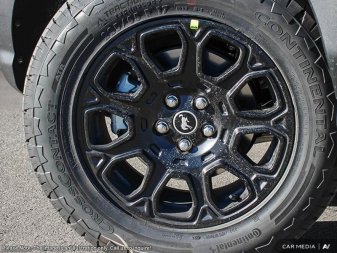 2025 Ford Bronco Sport Badlands  - Sunroof - Image 6