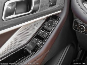 2025 Ford Explorer Platinum  - Sunroof -  Cooled Seats - Image 15