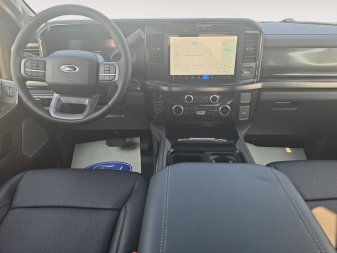 2026 Ford F-350 Super Duty Lariat  - Moonroof - Image 9