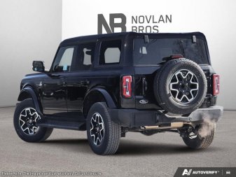 2025 Ford Bronco Outer Banks - Image 3