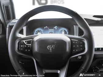 2025 Ford Bronco Outer Banks - Image 11