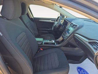Ford Fusion SE  - Heated Seats - Navigation 3FA6P0HD6LR182827 127863