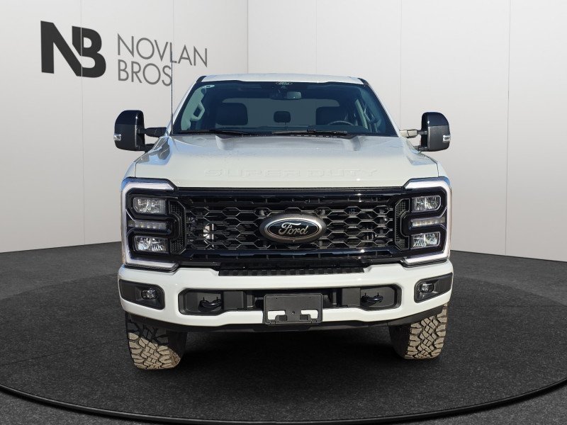 Ford F-350 Super Duty Lariat 1FT8W3BM5SEC70981 127910