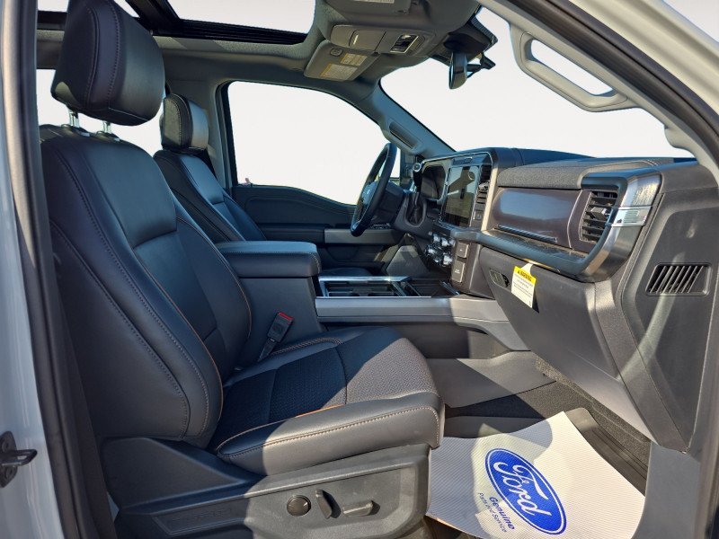 Ford F-350 Super Duty Lariat 1FT8W3BM5SEC70981 127916